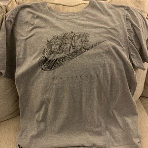 Men’s Nike T-shirt